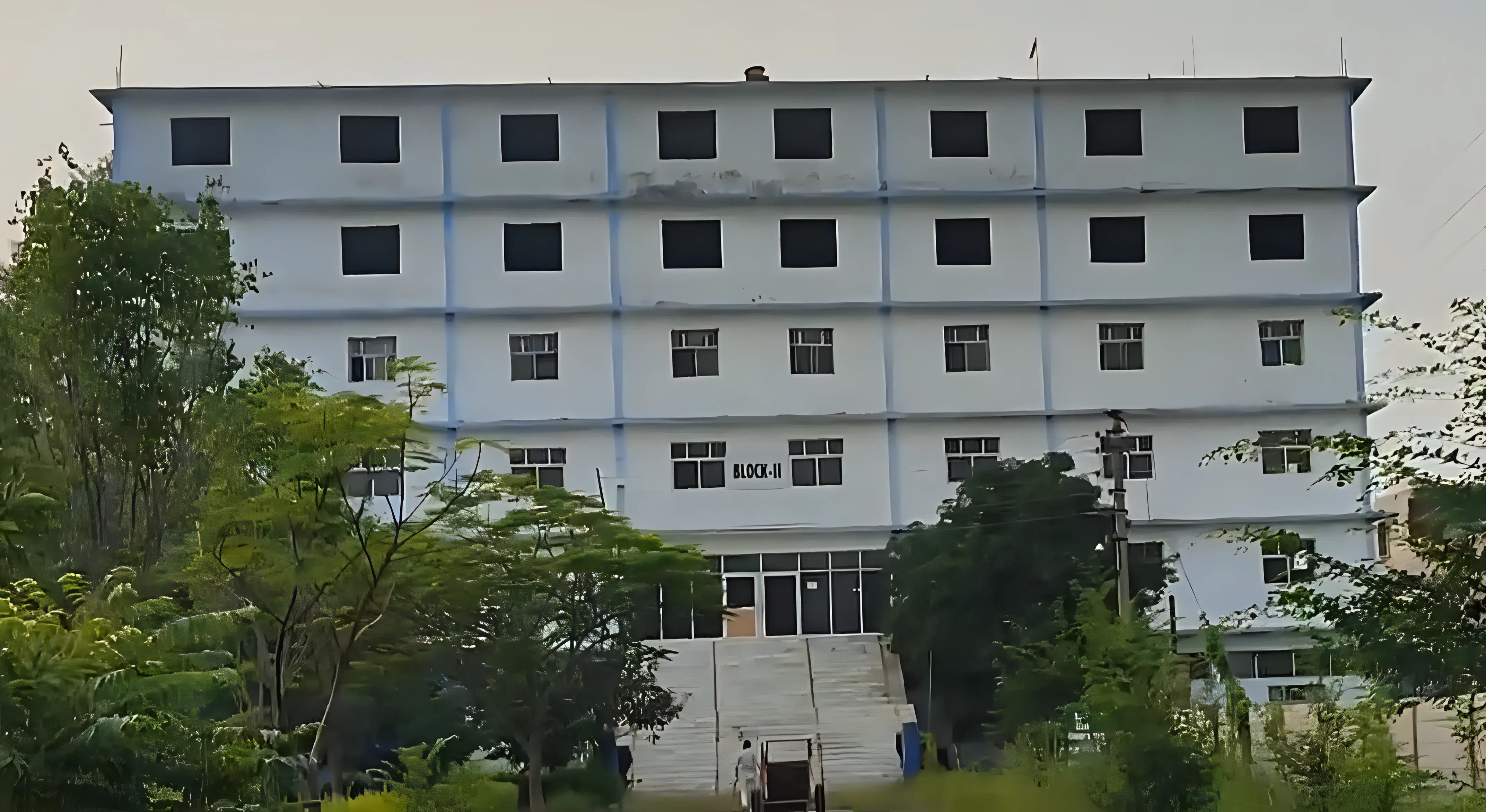 LIT Lucknow Building photo 11